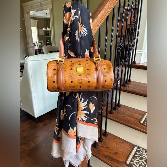 🐣 WAS $415 MCM Visetos Monogram Cognac Barrel Bag - Picture 3 of 13